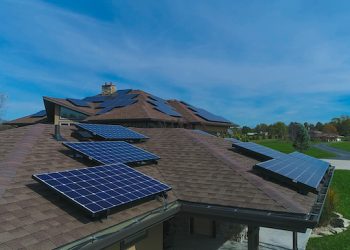 Take control of energy usage with LG’s residential solar offerings